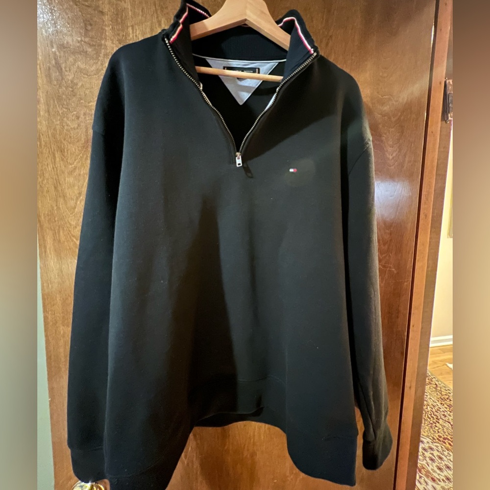 Tommy Hilfiger Men’s L Black Half-Zip Sweater